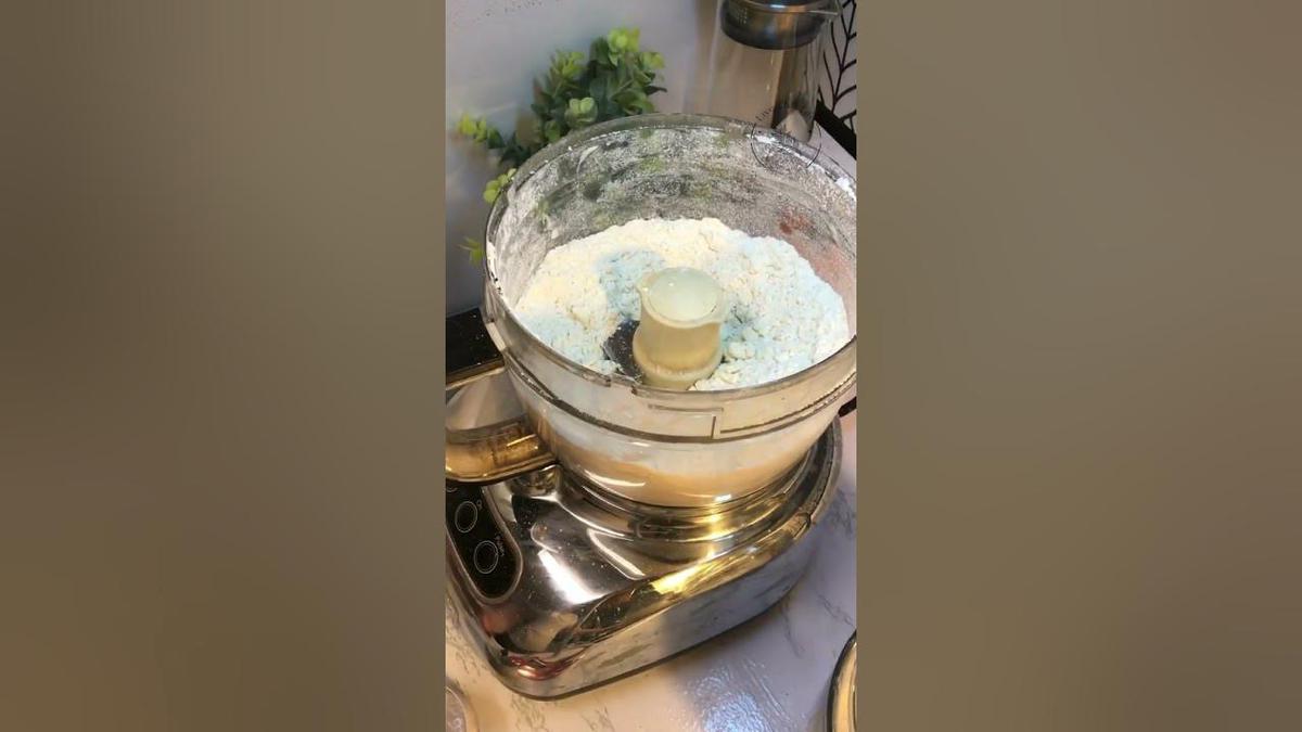 video-thumbnail-for-how-i-use-a-food-processor-to-make-ultra-flakey