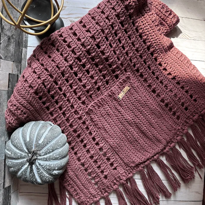 crochet pocket shawl pattern