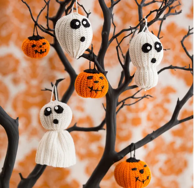 Crochet ghost tree pattern