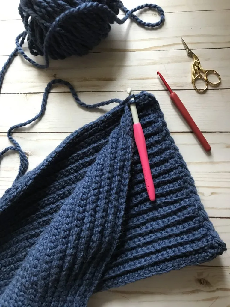 seaming a crochet hat