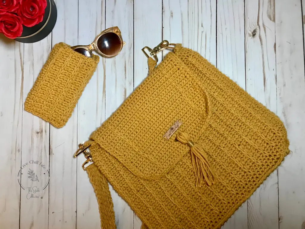 Crochet eyeglasses case