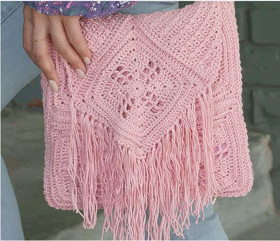 pink granny square fringe purse