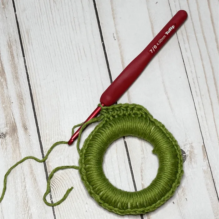 Green yarn crochet ring