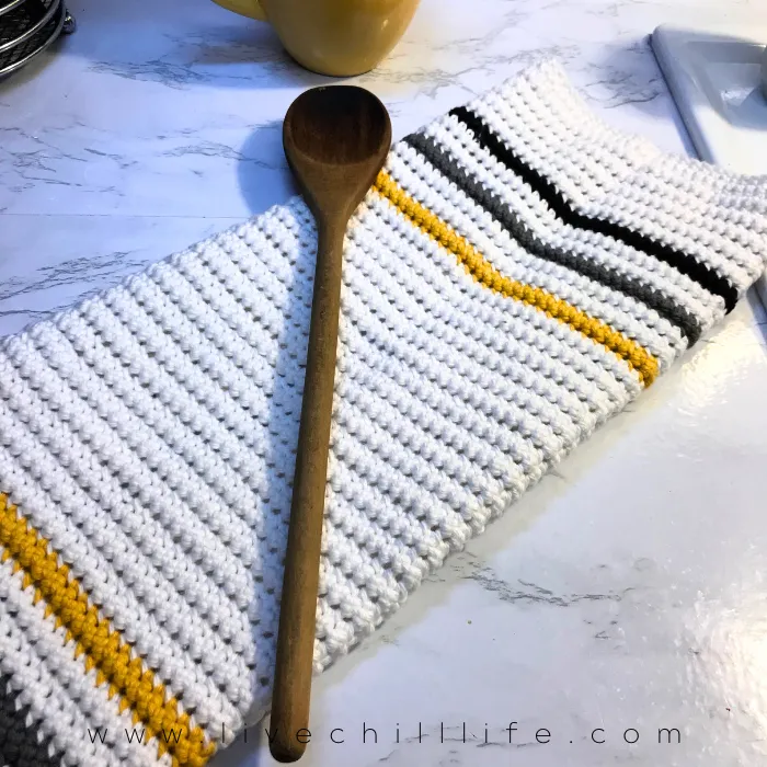crochet kitchen towel with stripes