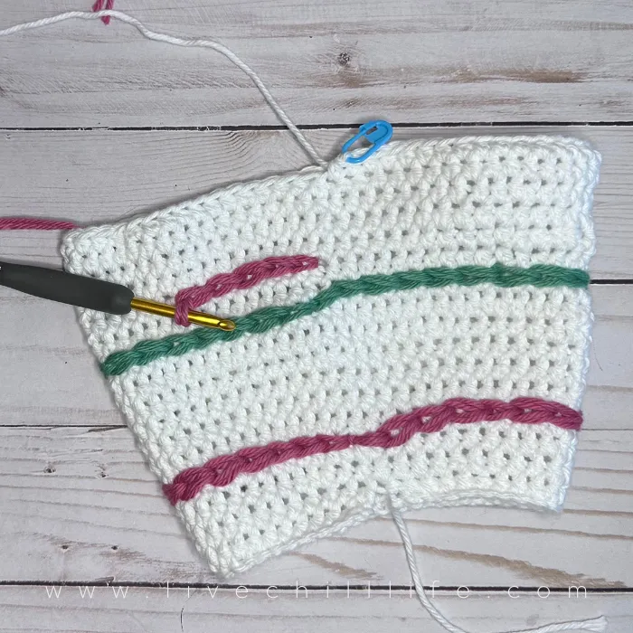 crochet potholder with stripe detail